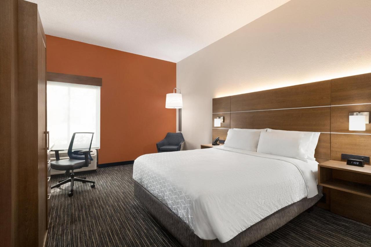 Holiday Inn Express Vero Beach-West I-95 By Ihg Exteriör bild