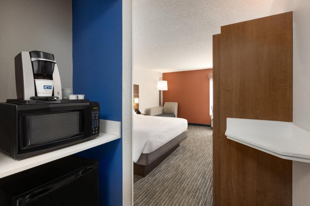 Holiday Inn Express Vero Beach-West I-95 By Ihg Exteriör bild
