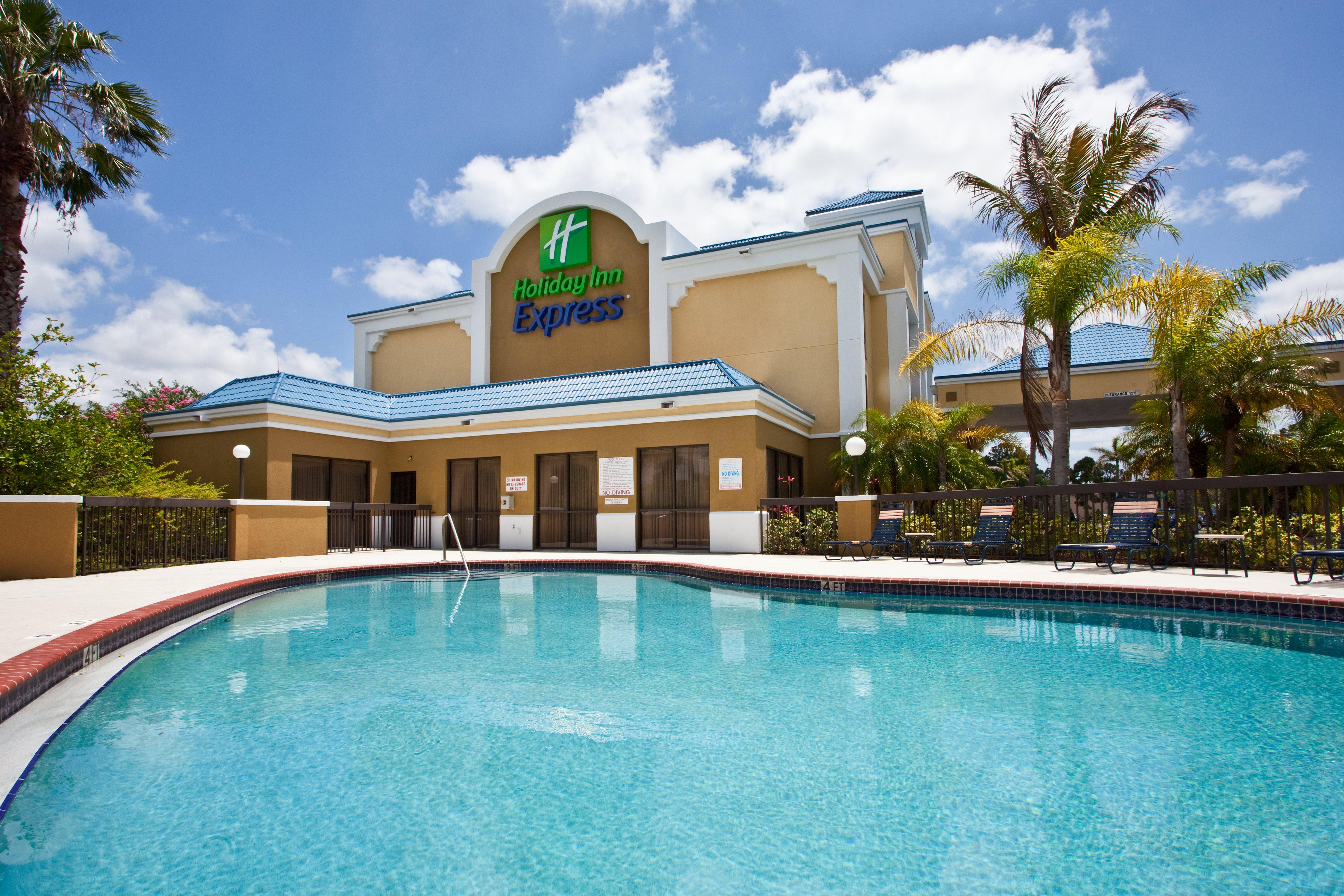 Holiday Inn Express Vero Beach-West I-95 By Ihg Exteriör bild