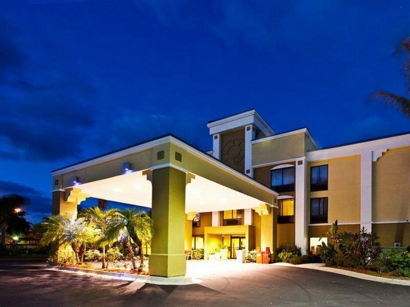 Holiday Inn Express Vero Beach-West I-95 By Ihg Exteriör bild